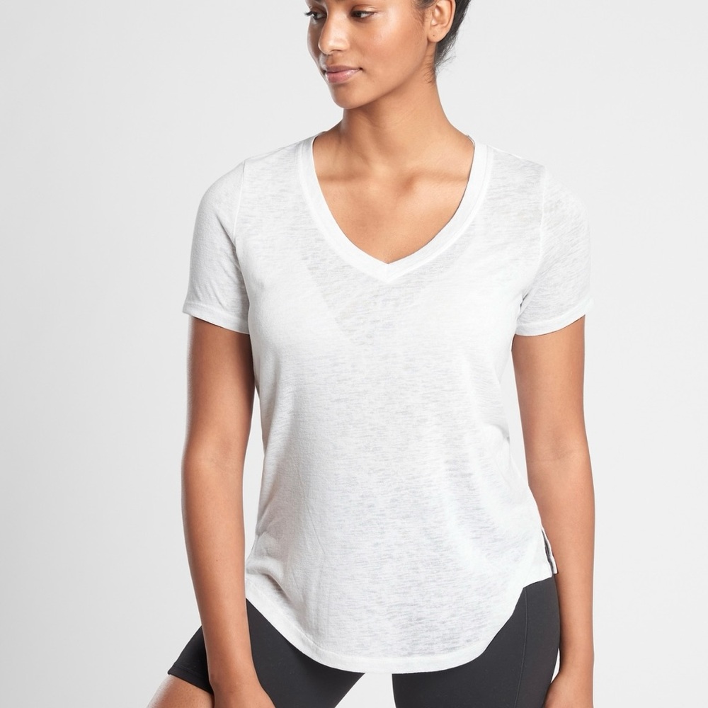 ATHLETA ☀️ Breezy Scoop VNeck Tee